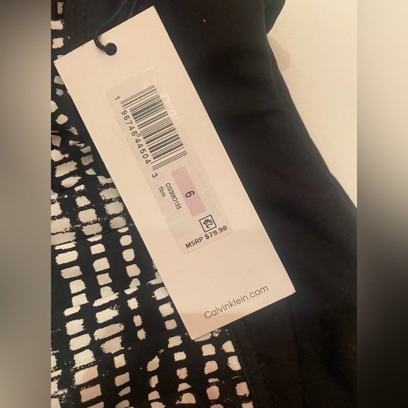 NWT Calvin Klein Woman’s Full Coverage Pleated Panel One Piece Swimsuit Size 6 - Picture 8 of 13